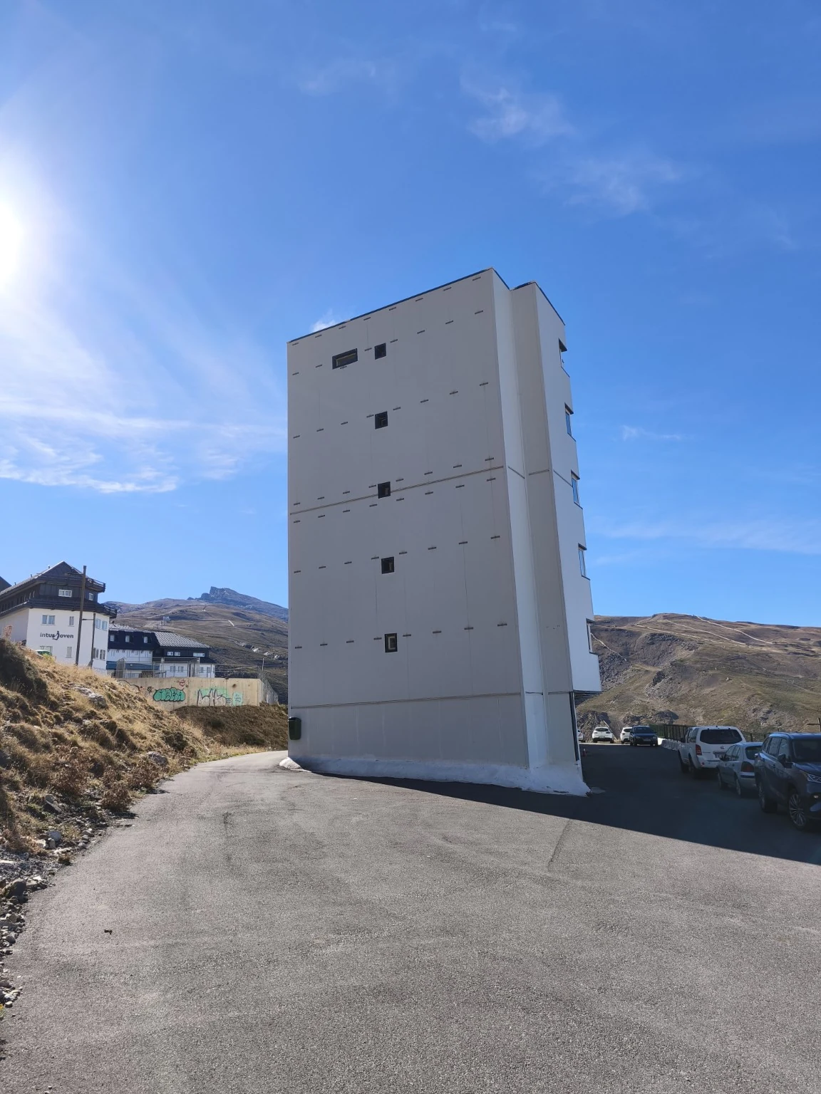 Acceso al Edificio Presidente
